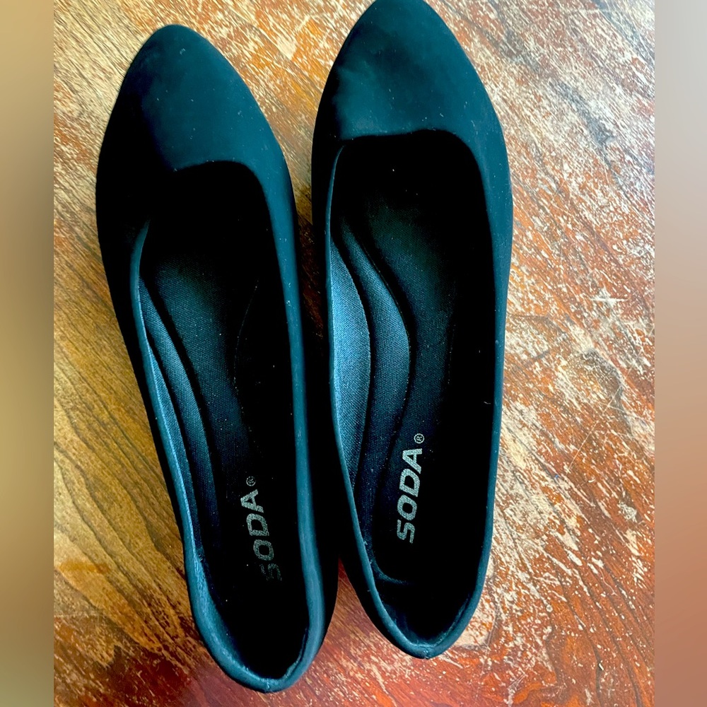 Women’s flats, excellent condition
